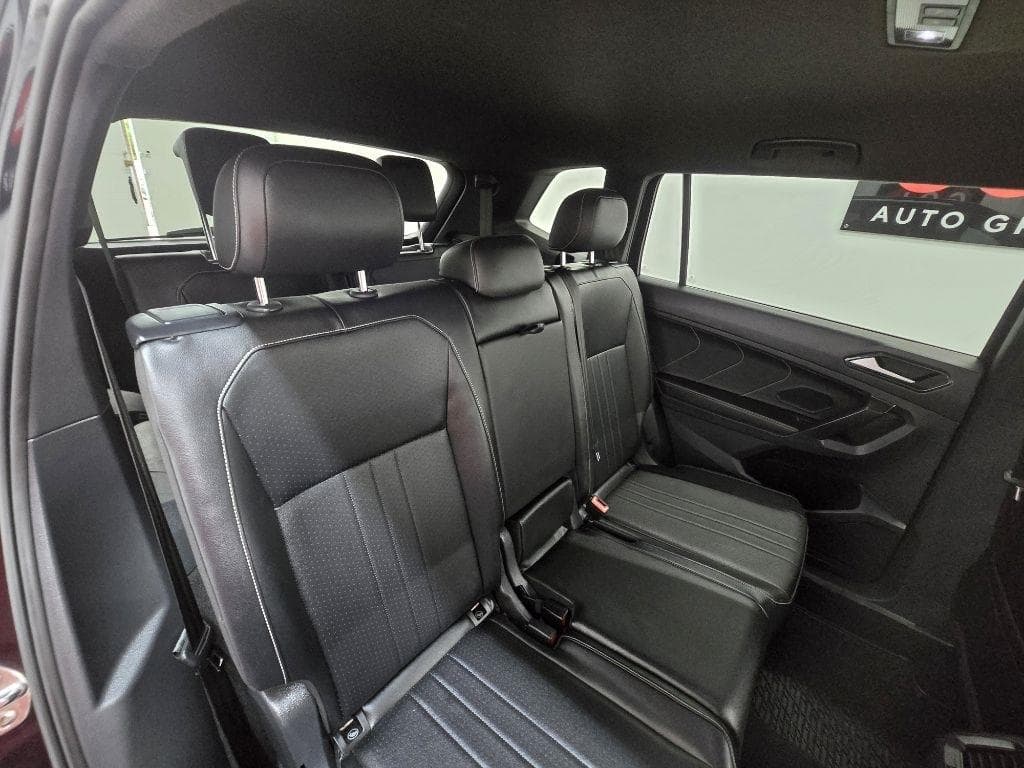 2022 VOLKSWAGEN Tiguan - Image 23