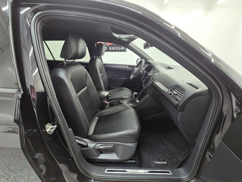 2022 VOLKSWAGEN Tiguan - Image 26
