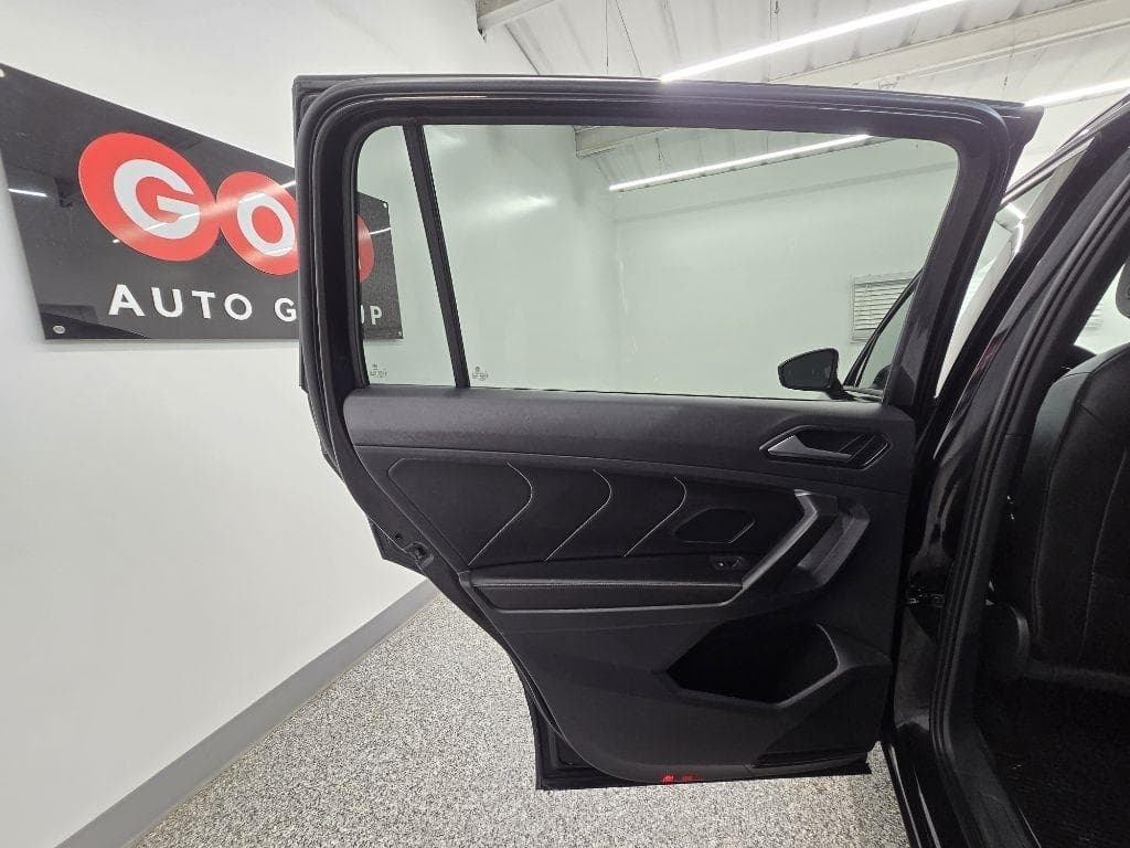 2022 VOLKSWAGEN Tiguan - Image 33