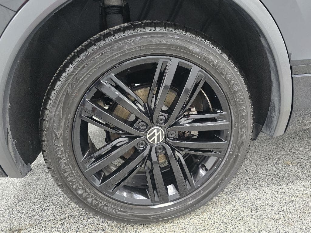 2022 VOLKSWAGEN Tiguan - Image 39