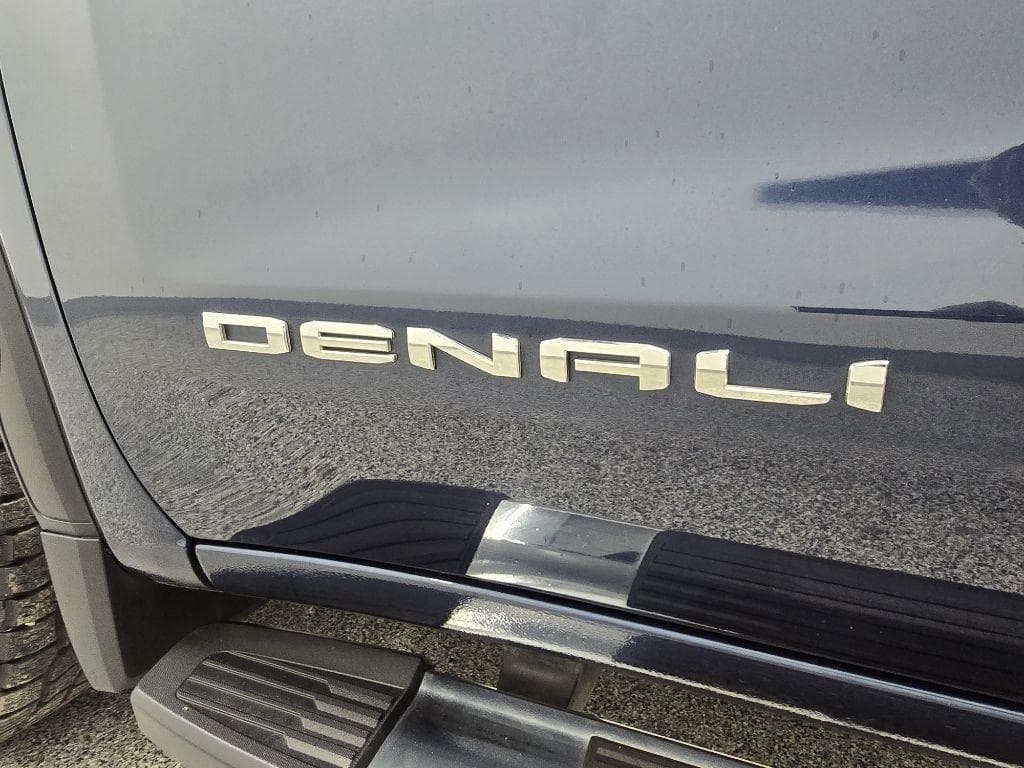 2020 GMC Sierra - Image 9