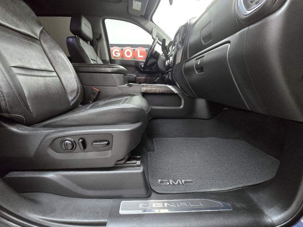 2020 GMC Sierra - Image 23