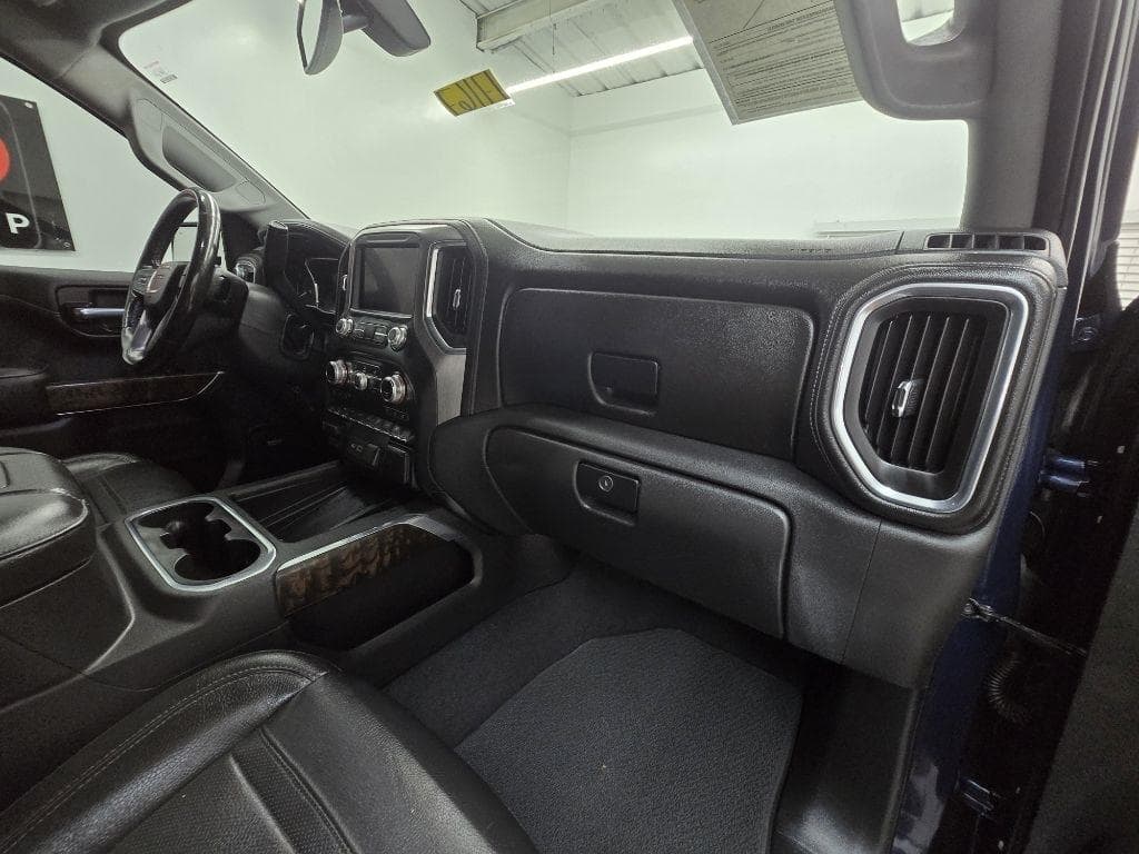 2020 GMC Sierra - Image 24