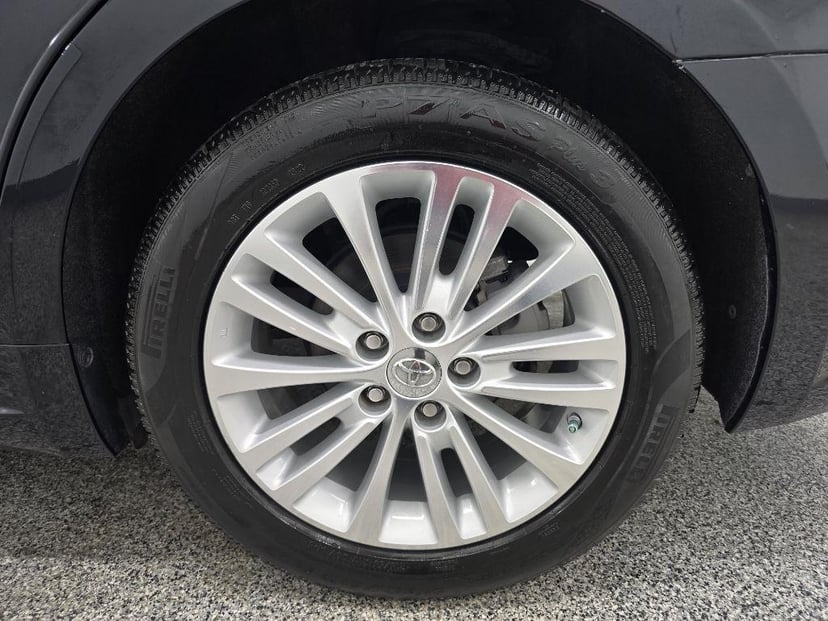 2013 TOYOTA Avalon - Image 32