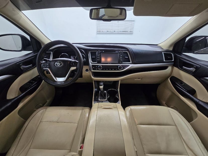 2015 TOYOTA Highlander - Image 13