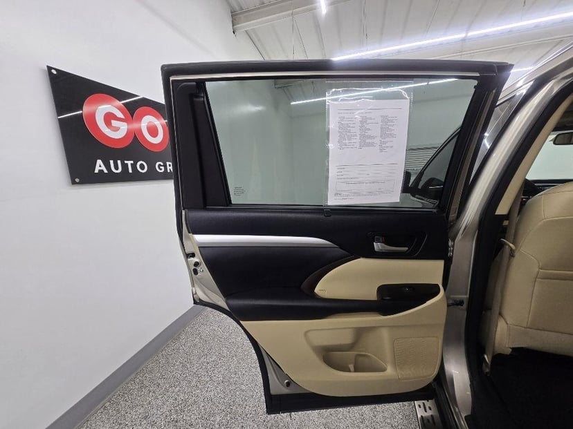 2015 TOYOTA Highlander - Image 28