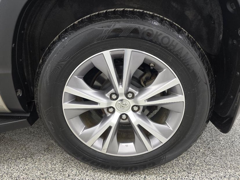 2015 TOYOTA Highlander - Image 33