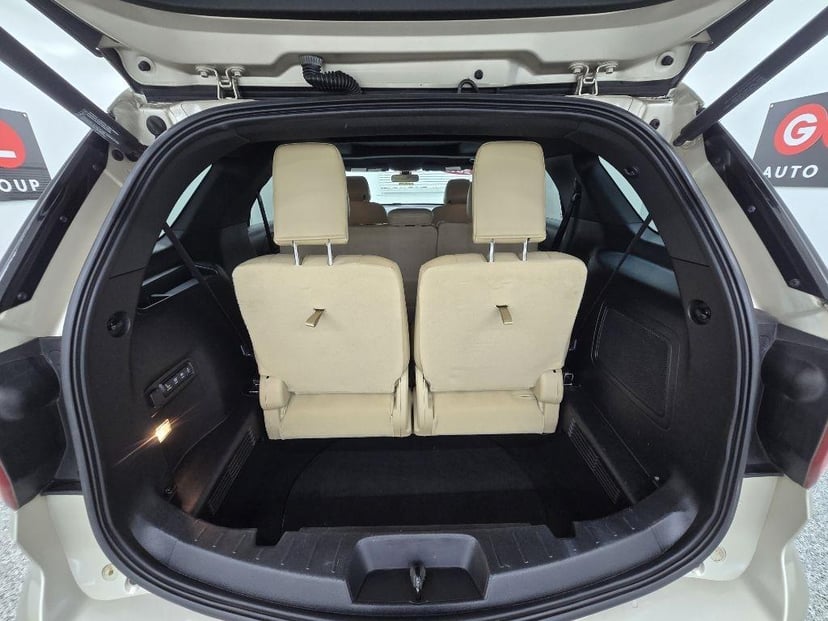 2017 FORD Explorer - Image 17