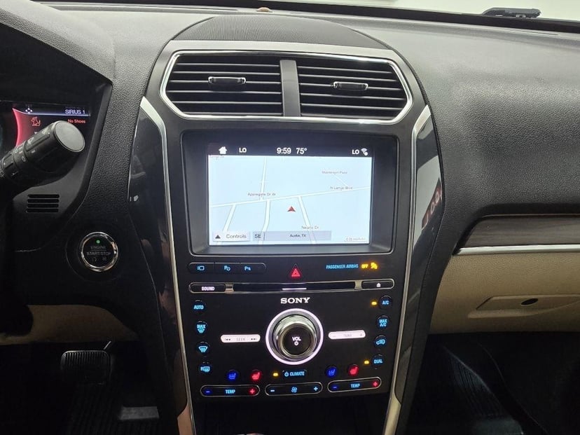 2017 FORD Explorer - Image 25