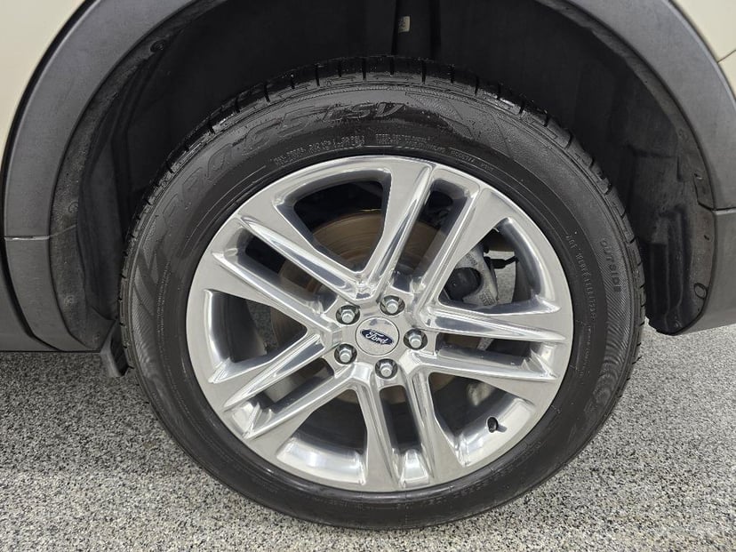2017 FORD Explorer - Image 33