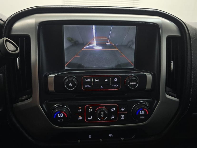 2014 GMC Sierra - Image 26
