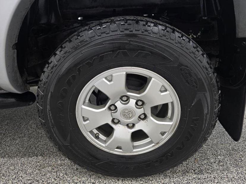 2012 TOYOTA Tacoma - Image 13