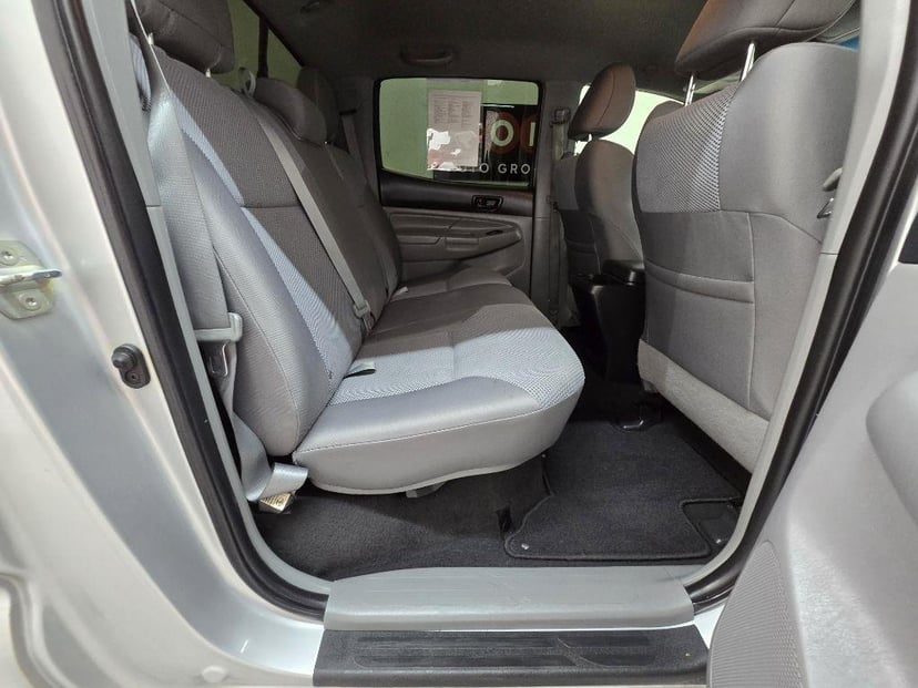 2012 TOYOTA Tacoma - Image 21