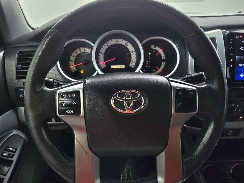 2012 TOYOTA Tacoma - Image 26