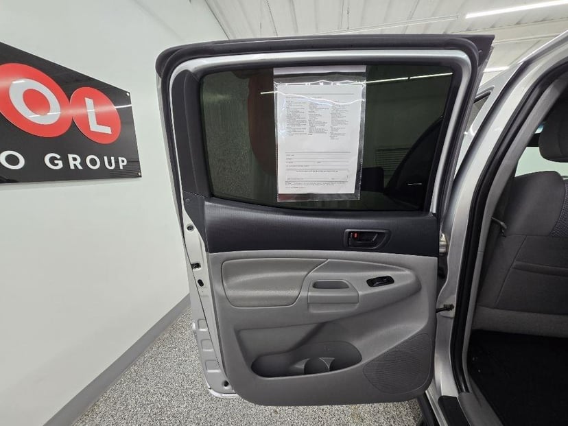 2012 TOYOTA Tacoma - Image 32