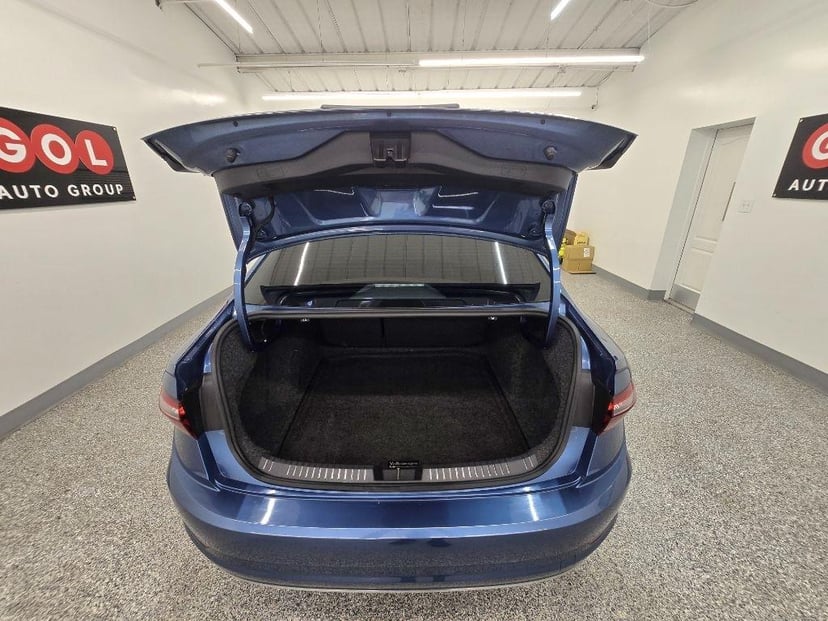 2020 VOLKSWAGEN Jetta - Image 17