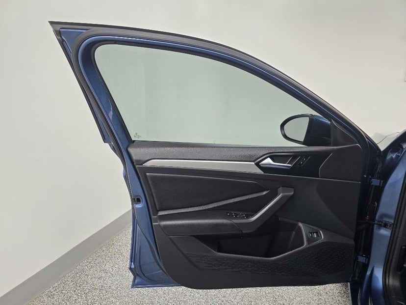 2020 VOLKSWAGEN Jetta - Image 28