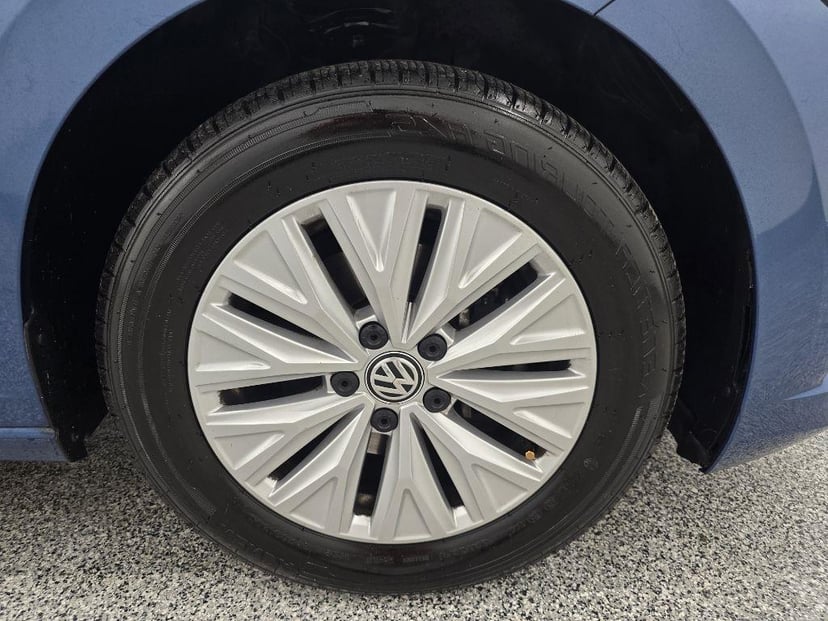 2020 VOLKSWAGEN Jetta - Image 35