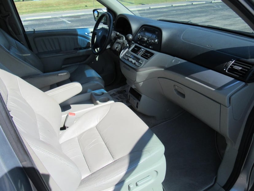 2010 HONDA Odyssey - Image 12