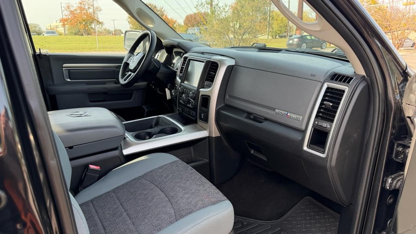 2017 RAM 1500 - Image 13