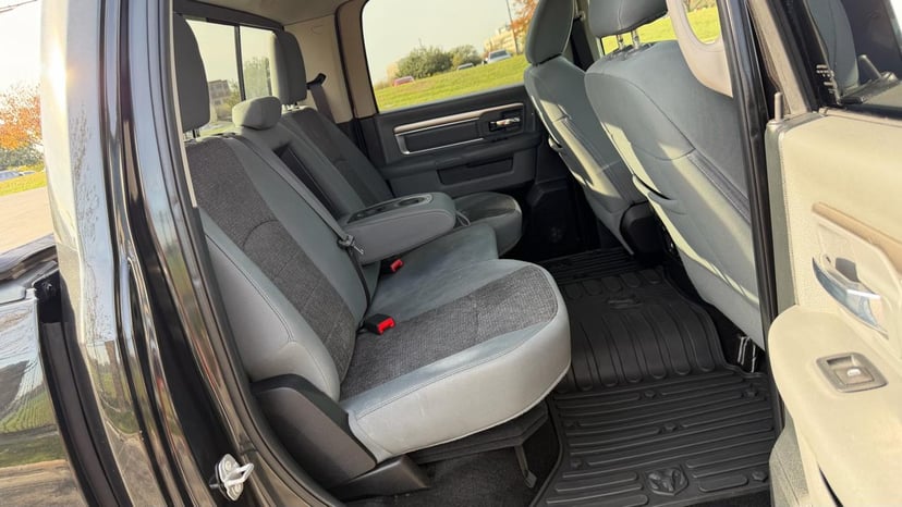 2017 RAM 1500 - Image 15