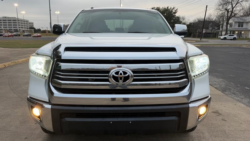 2016 TOYOTA Tundra - Image 2
