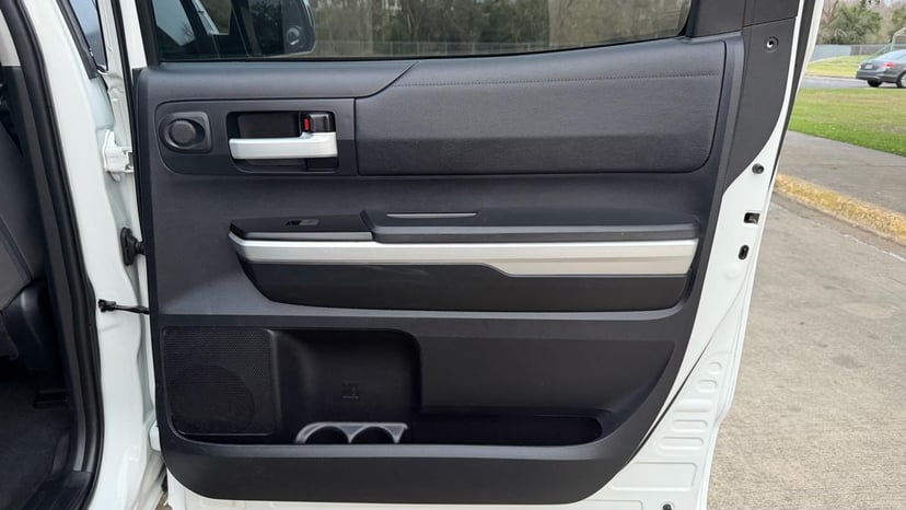 2016 TOYOTA Tundra - Image 12