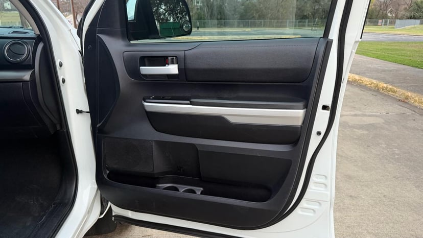 2016 TOYOTA Tundra - Image 14