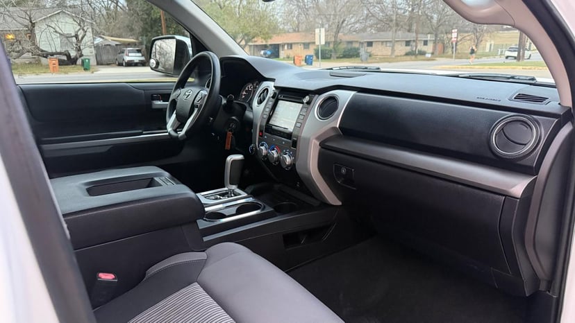 2016 TOYOTA Tundra - Image 15