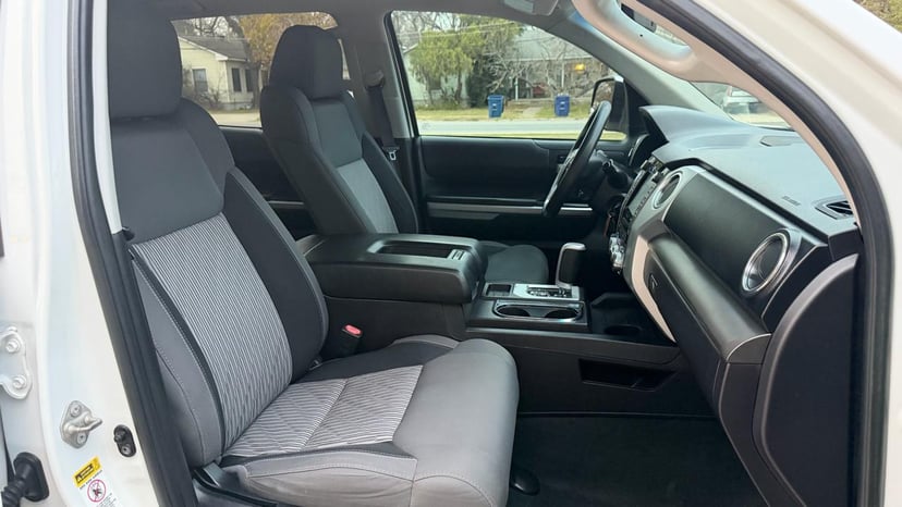 2016 TOYOTA Tundra - Image 19