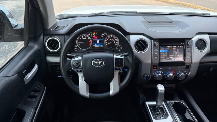2016 TOYOTA Tundra - Image 23