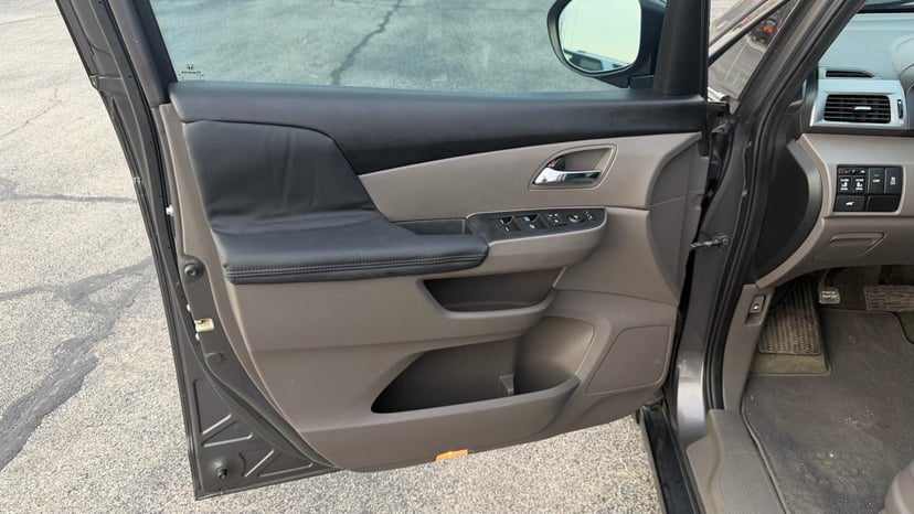 2014 HONDA Odyssey - Image 9