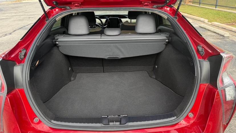 2018 TOYOTA Prius - Image 11