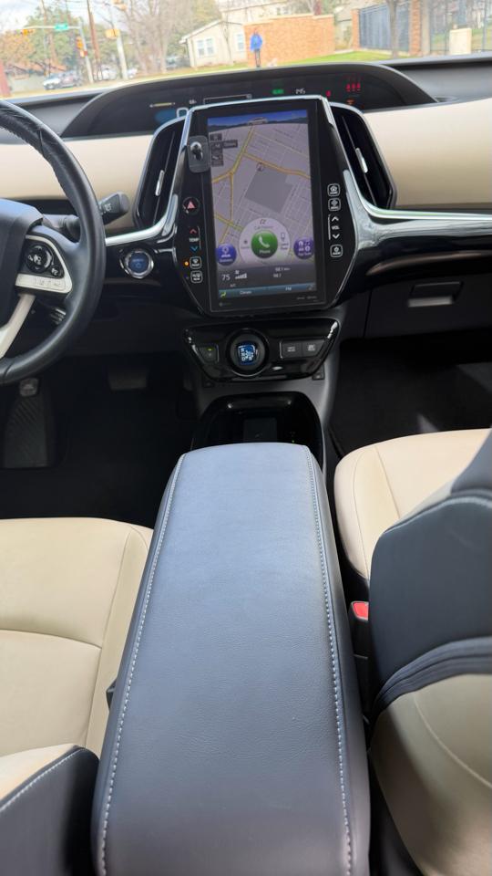 2018 TOYOTA Prius - Image 18