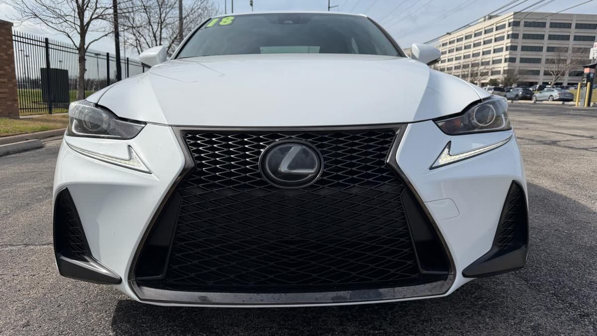 2018 Lexus IS - Image 1