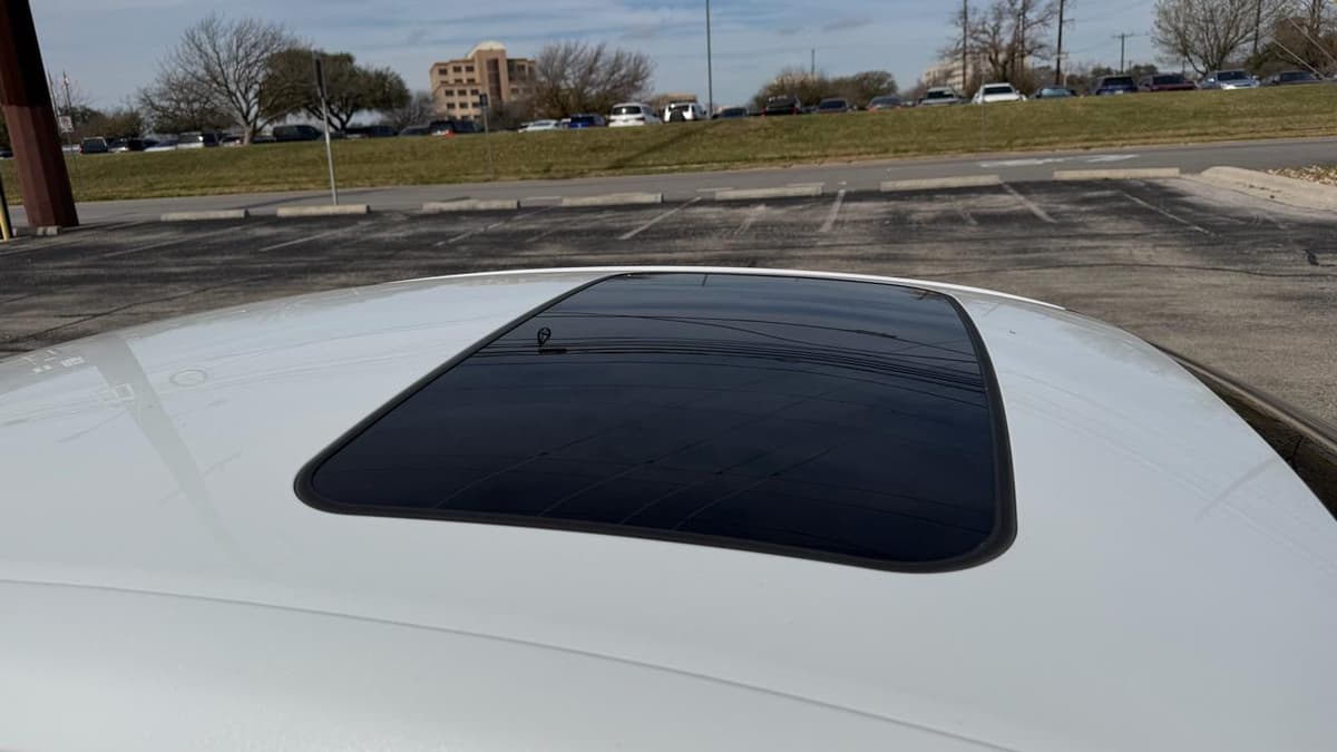 2018 Lexus IS - Image 39