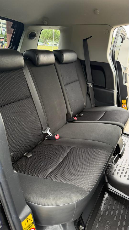 2007 TOYOTA FJ - Image 20