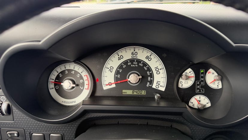 2007 TOYOTA FJ - Image 34