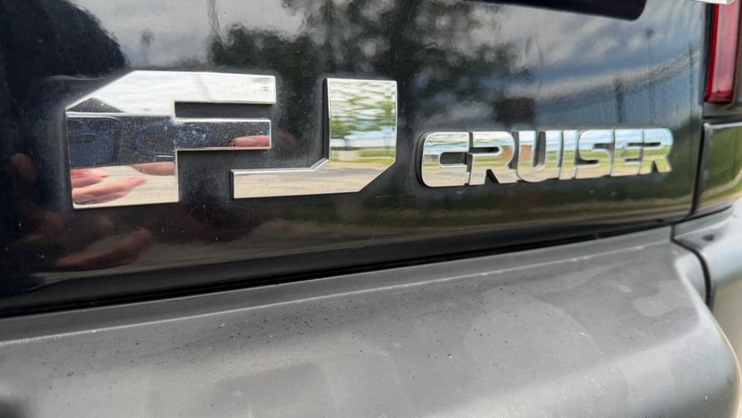 2007 TOYOTA FJ - Image 38