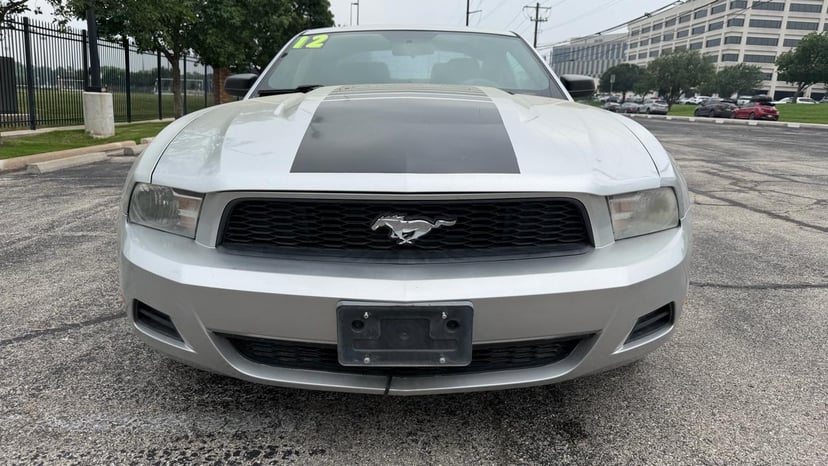2012 FORD Mustang - Image 2