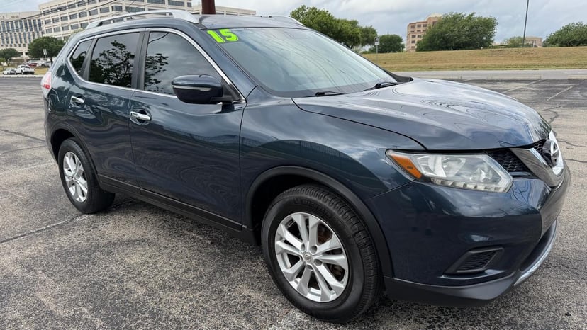 2015 NISSAN Rogue - Image 3