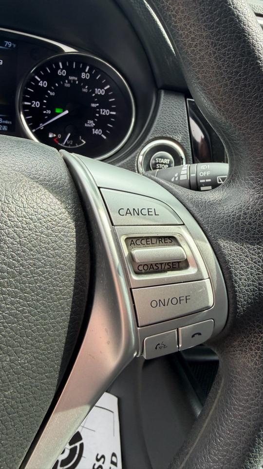 2015 NISSAN Rogue - Image 12