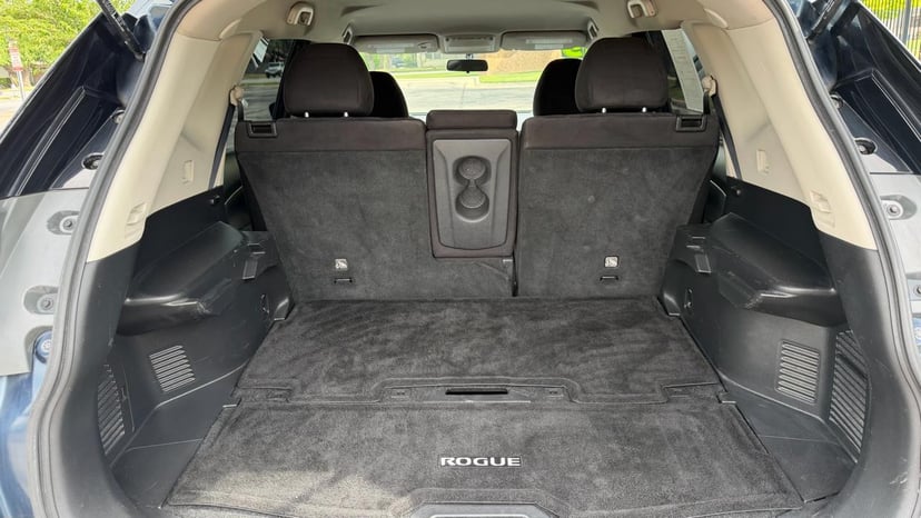 2015 NISSAN Rogue - Image 16