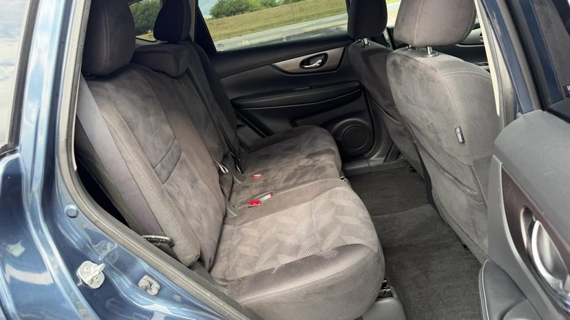2015 NISSAN Rogue - Image 20