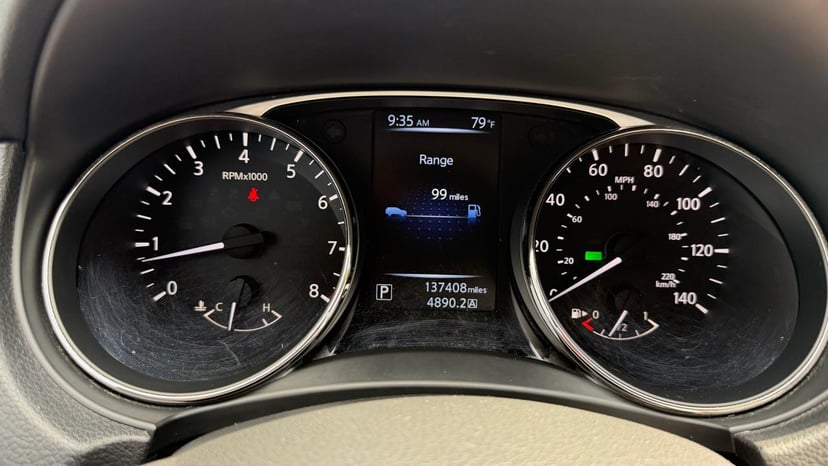 2015 NISSAN Rogue - Image 25