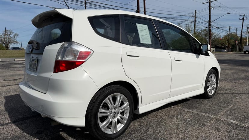 2011 HONDA Fit - Image 5