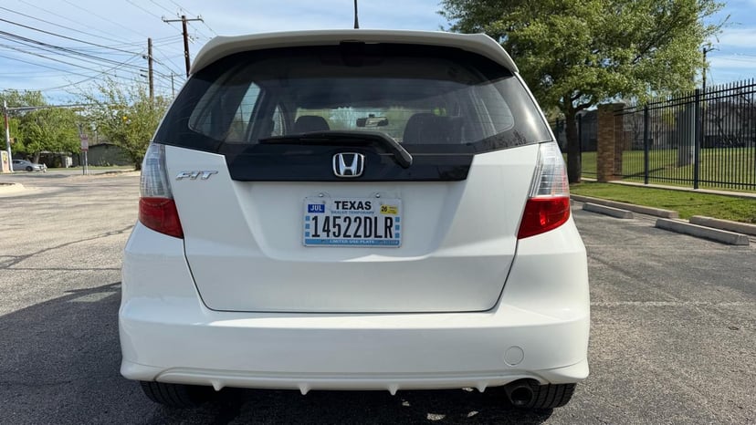 2011 HONDA Fit - Image 6