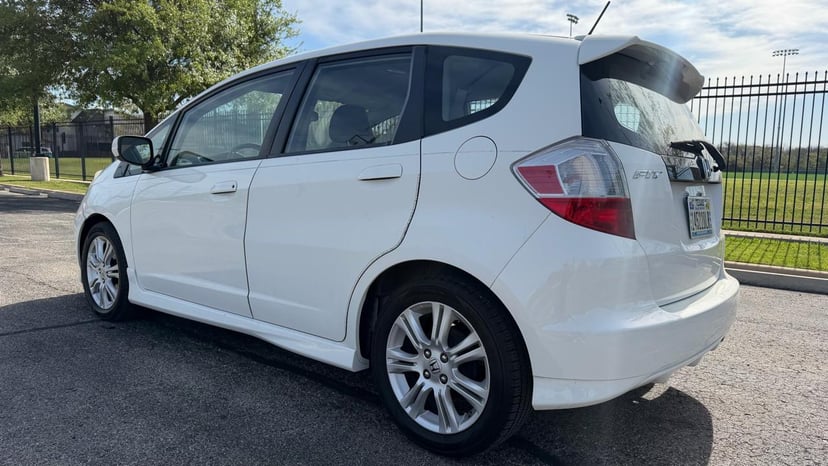2011 HONDA Fit - Image 7