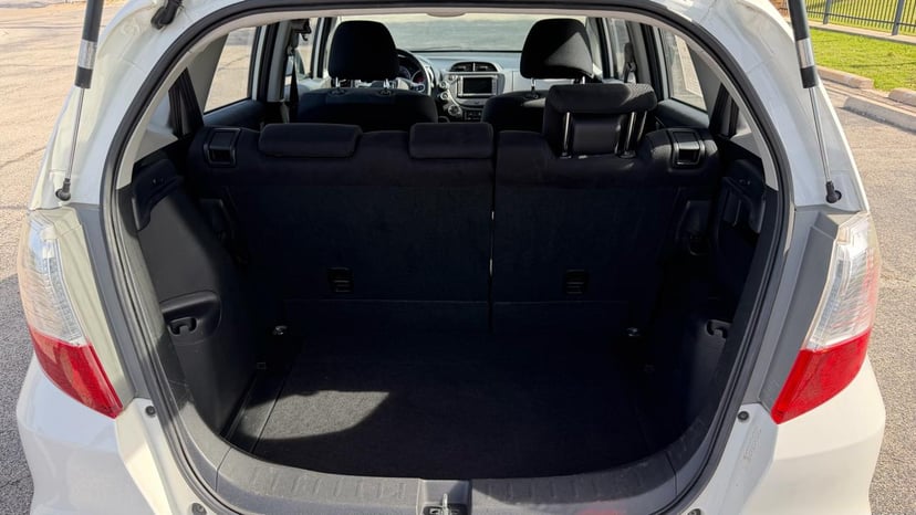 2011 HONDA Fit - Image 11