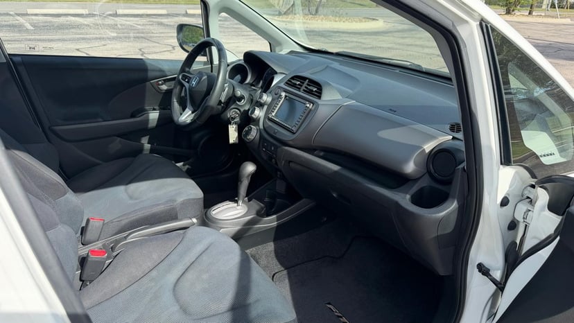 2011 HONDA Fit - Image 14